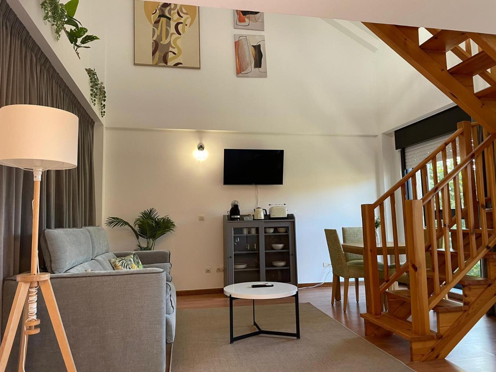 Apartamentos Ciudad Santiago 산티아고데콤포스텔라 객실 사진
