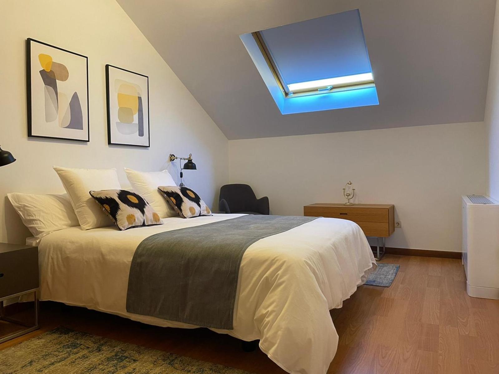 Apartamentos Ciudad Santiago 산티아고데콤포스텔라 객실 사진