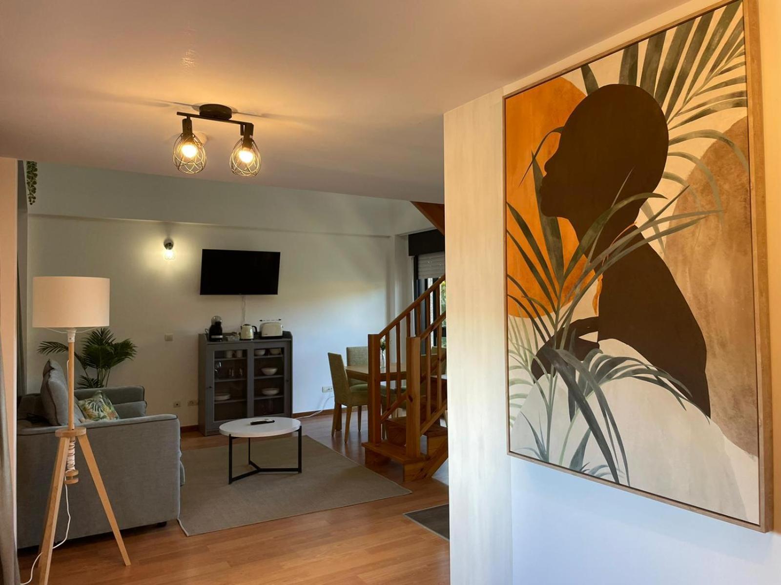 Apartamentos Ciudad Santiago 산티아고데콤포스텔라 객실 사진