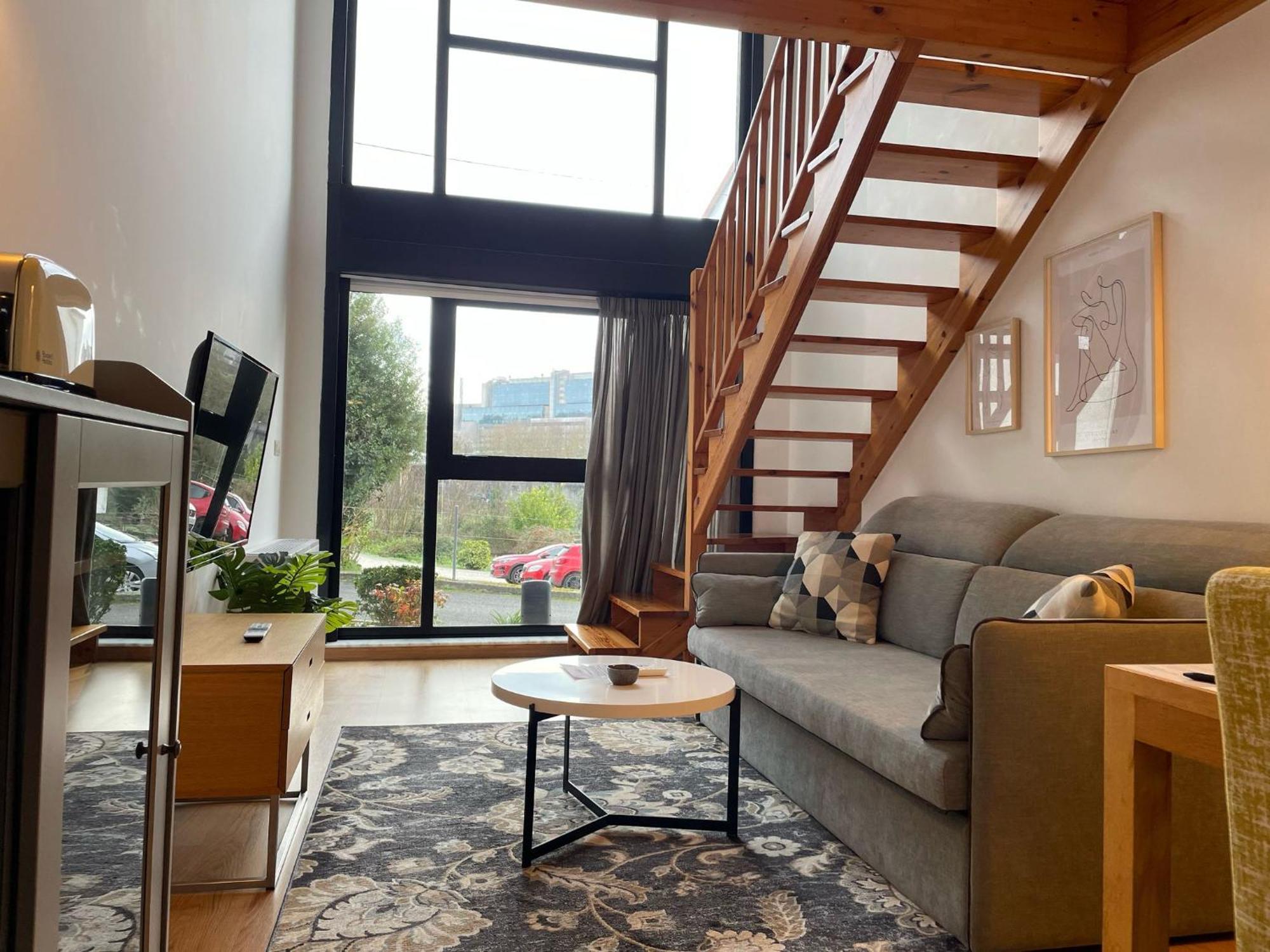 Apartamentos Ciudad Santiago 산티아고데콤포스텔라 외부 사진